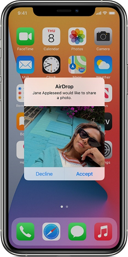 iPhone、iPad、iPod touch で AirDrop を使う方法